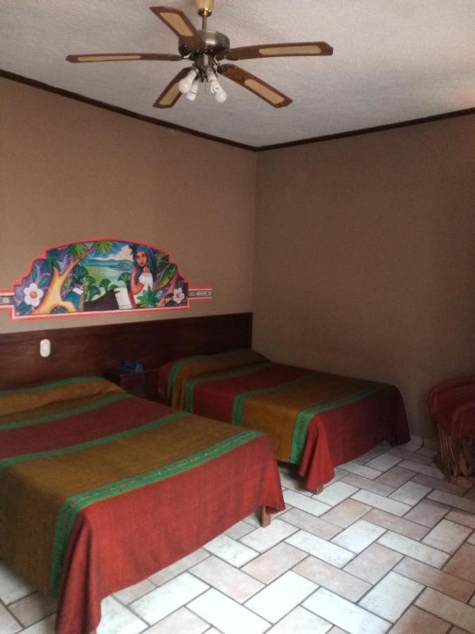 Hotel Regis Uruapan  Exterior photo